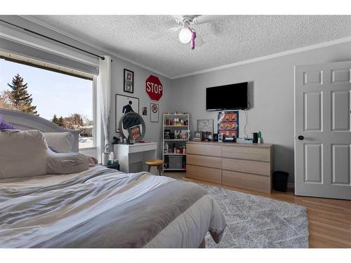 2902 58 Avenue, Lloydminster, AB - Indoor Photo Showing Bedroom