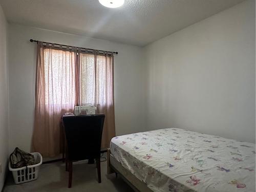 4815 43 Street, Vermilion, AB - Indoor Photo Showing Bedroom