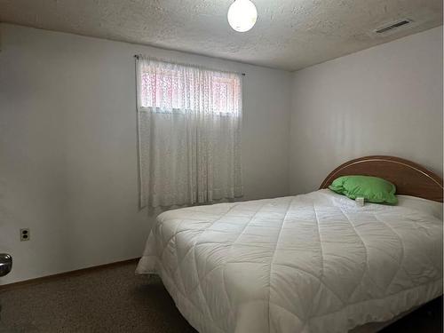 4815 43 Street, Vermilion, AB - Indoor Photo Showing Bedroom