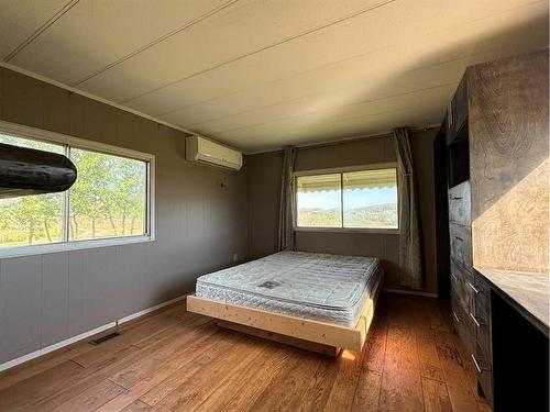 21009, Rural Vermilion River, County Of, AB - Indoor Photo Showing Bedroom