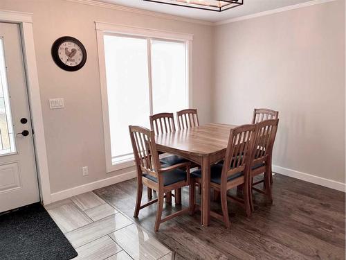 4708 51 Street, Mannville, AB - Indoor Photo Showing Dining Room