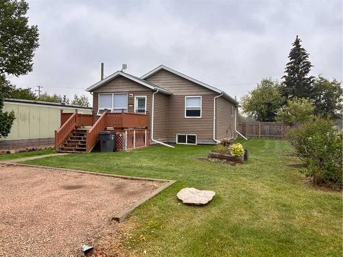 4708 51 Street, Mannville, AB - Outdoor