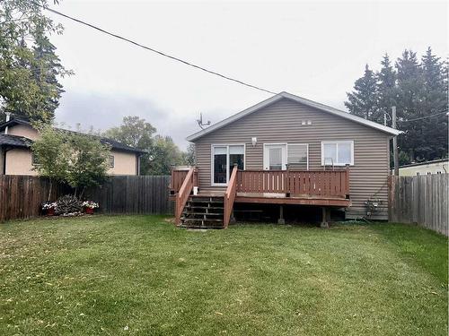 4708 51 Street, Mannville, AB - Outdoor