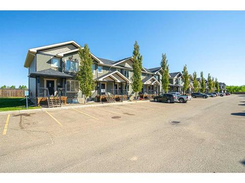 11-1809 47 Avenue, Lloydminster, SK - Outdoor With Facade