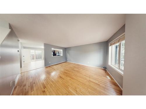 11-1809 47 Avenue, Lloydminster, SK - Indoor Photo Showing Other Room