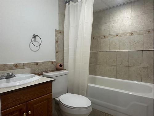 64028 Twp 550, Rural Two Hills No. 21, County Of, AB - Indoor Photo Showing Bathroom