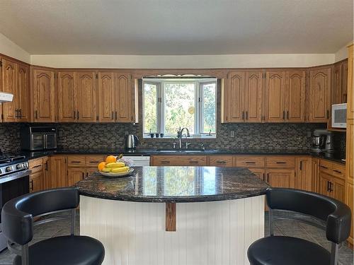 64028 Twp 550, Rural Two Hills No. 21, County Of, AB - Indoor Photo Showing Kitchen