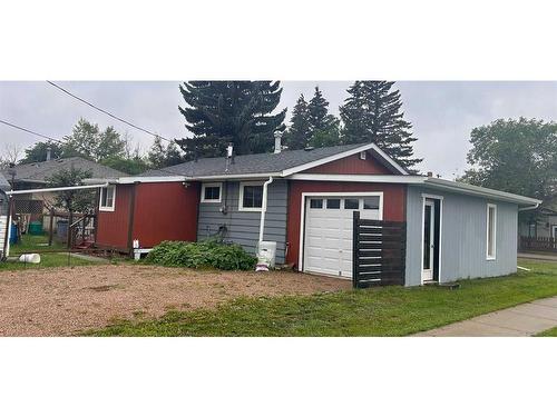 5047 48 Street, Mannville, AB - Outdoor