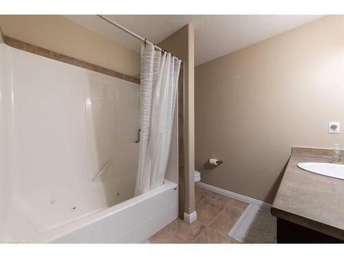 303-4102 69 Avenue, Lloydminster, AB - Indoor Photo Showing Bathroom