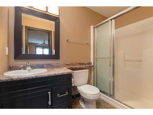 5801 20 Street Close, Lloydminster, AB - Indoor Photo Showing Bathroom