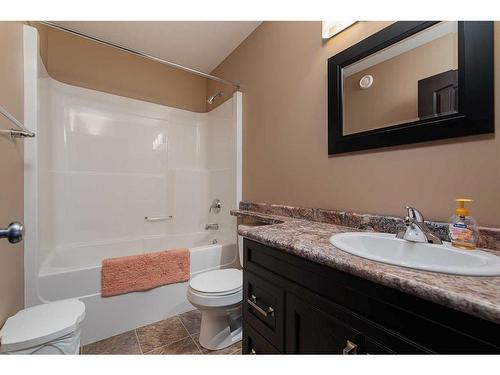 5801 20 Street Close, Lloydminster, AB - Indoor Photo Showing Bathroom