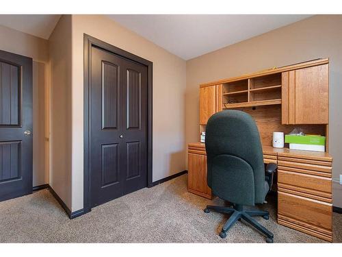 5801 20 Street Close, Lloydminster, AB - Indoor Photo Showing Office