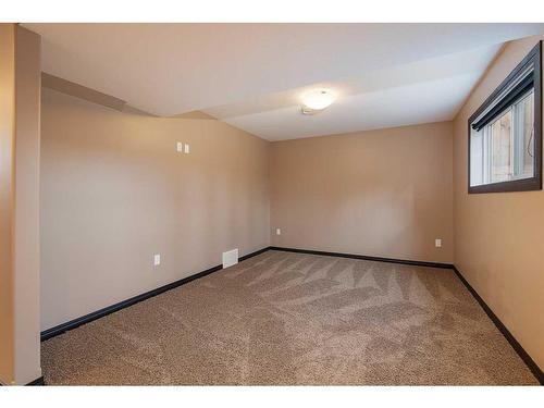 5801 20 Street Close, Lloydminster, AB - Indoor Photo Showing Other Room