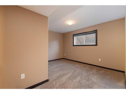 5801 20 Street Close, Lloydminster, AB - Indoor Photo Showing Other Room