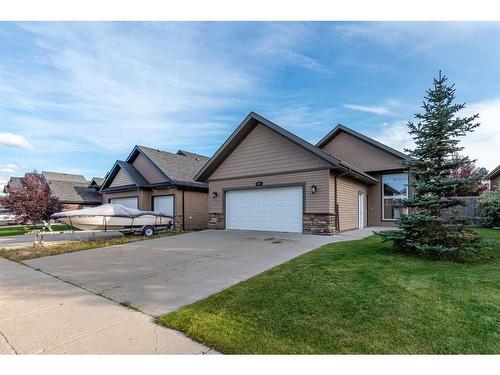 5801 20 Street Close, Lloydminster, AB - Outdoor With Facade