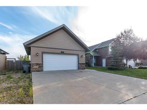 5801 20 Street Close, Lloydminster, AB - Outdoor