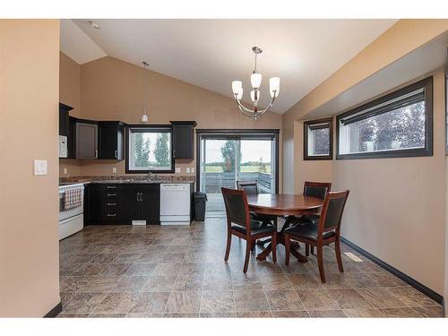 5801 20 Street Close, Lloydminster, AB - Indoor Photo Showing Dining Room