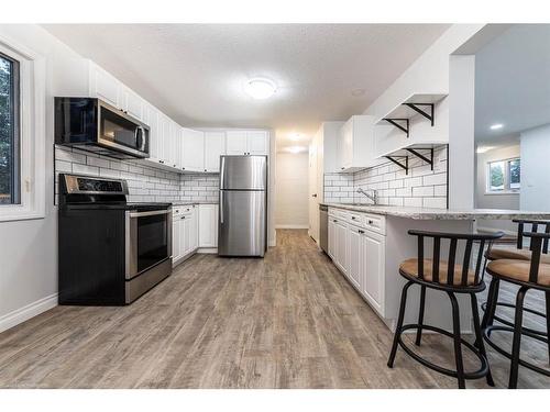 5308 35 Street, Lloydminster, AB - Indoor Photo Showing Kitchen With Stainless Steel Kitchen