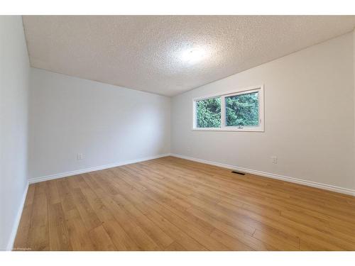 5308 35 Street, Lloydminster, AB - Indoor Photo Showing Other Room