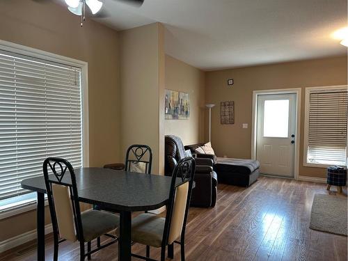 407 6 Street North, Marwayne, AB - Indoor Photo Showing Dining Room