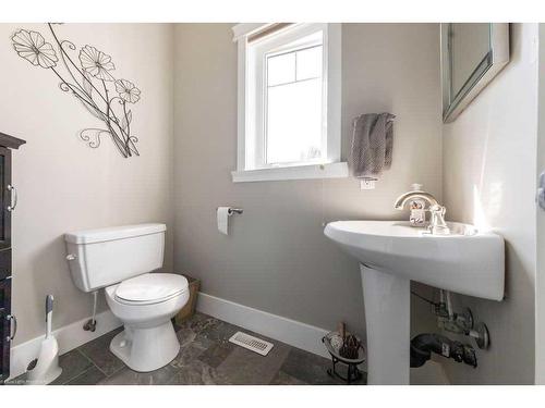 88 Whitetail Avenue, Rural Vermilion River, County Of, AB - Indoor Photo Showing Bathroom