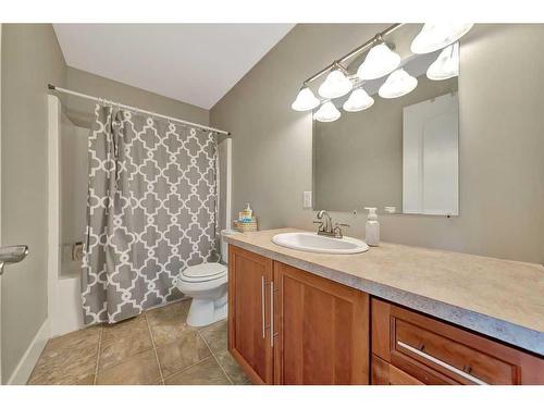 88 Whitetail Avenue, Rural Vermilion River, County Of, AB - Indoor Photo Showing Bathroom