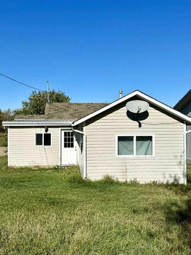 18 Railway Avenue East, St. Walburg, SK - Outdoor With Exterior