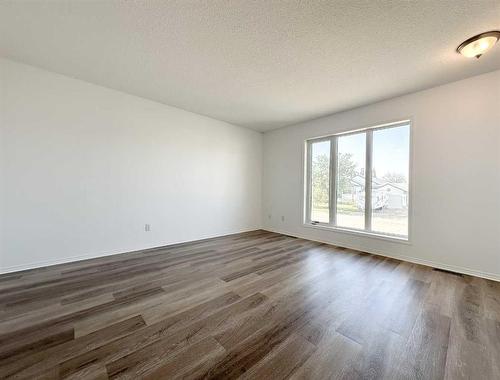 1121 21 Street, Wainwright, AB - Indoor Photo Showing Other Room