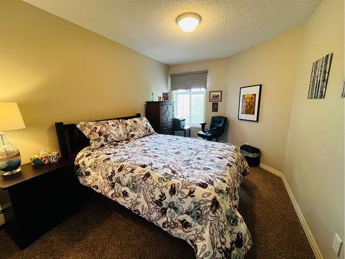 301-5101 51 Street, Vermilion, AB - Indoor Photo Showing Bedroom