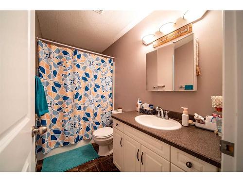 5516 43A Street, Provost, AB - Indoor Photo Showing Bathroom