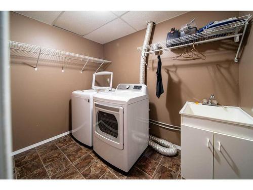 5516 43A Street, Provost, AB - Indoor Photo Showing Laundry Room