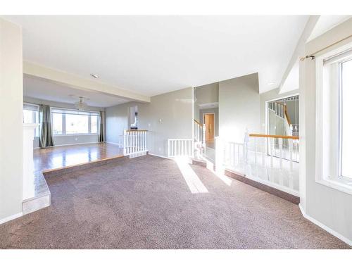 3906 59 Avenue Close, Lloydminster, AB - Indoor Photo Showing Other Room