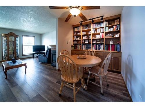 1038 16 Avenue, Wainwright, AB - Indoor Photo Showing Dining Room