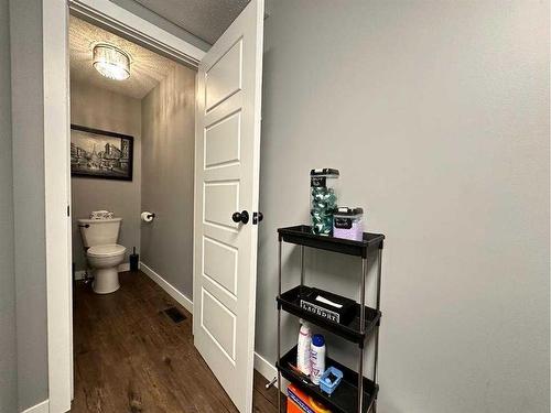 5808 51 Avenue, Vermilion, AB - Indoor Photo Showing Bathroom