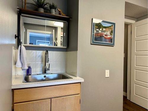 5808 51 Avenue, Vermilion, AB - Indoor Photo Showing Kitchen With Double Sink