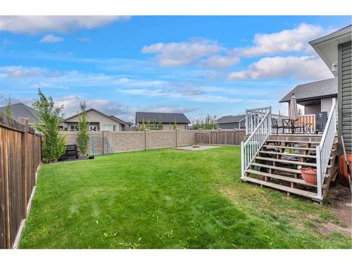 7213 29 Street, Lloydminster, AB - Outdoor