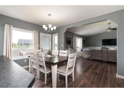 7213 29 Street, Lloydminster, AB - Indoor Photo Showing Dining Room