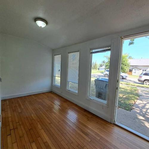 5308 49 Avenue, Lloydminster, SK - Indoor Photo Showing Other Room