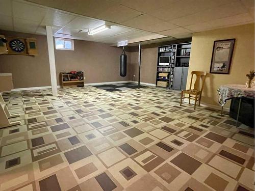 414 3 Avenue, Wainwright, AB - Indoor Photo Showing Basement