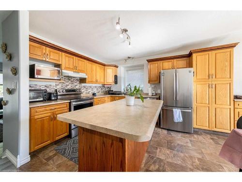 5309 23 Street, Lloydminster, AB - Indoor Photo Showing Kitchen