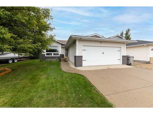 5309 23 Street, Lloydminster, AB - Outdoor