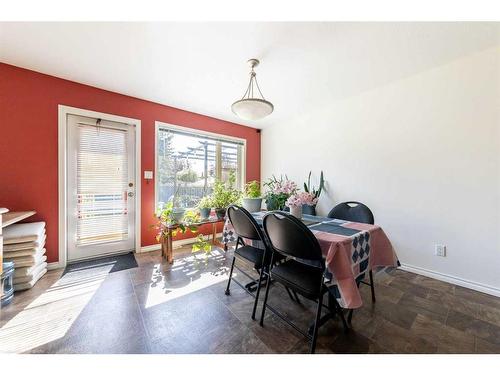 5309 23 Street, Lloydminster, AB - Indoor Photo Showing Dining Room