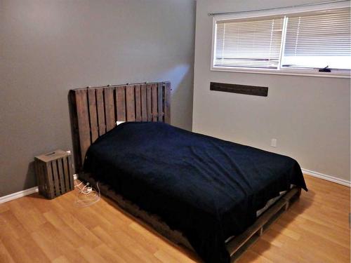 4702 52 Avenue, Vermilion, AB - Indoor Photo Showing Bedroom