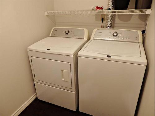 4702 52 Avenue, Vermilion, AB - Indoor Photo Showing Laundry Room