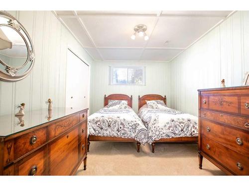 411 4 Avenue East, St. Walburg, SK - Indoor Photo Showing Bedroom