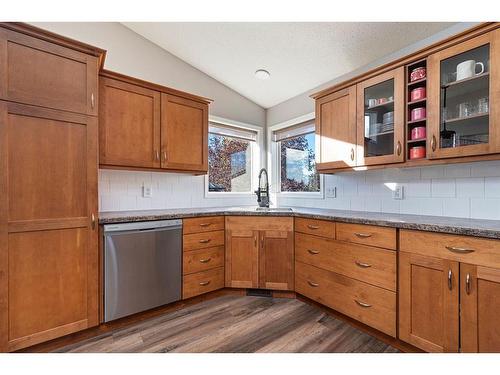 3110 66 Avenue Court, Lloydminster, AB - Indoor Photo Showing Kitchen