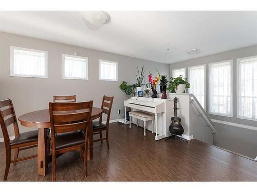 14-2715 73 Avenue, Lloydminster, AB - Indoor Photo Showing Dining Room