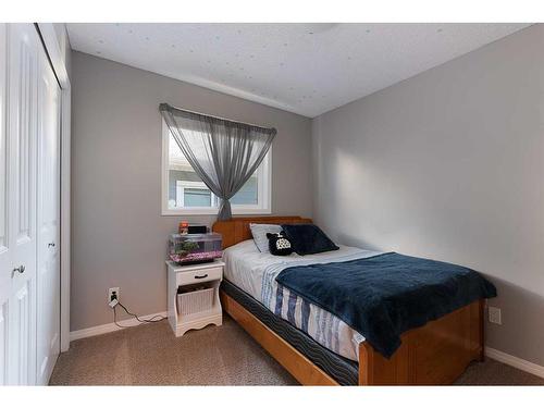 14-2715 73 Avenue, Lloydminster, AB - Indoor Photo Showing Bedroom