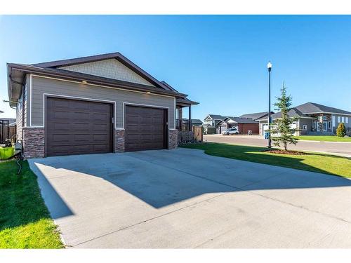 14-2715 73 Avenue, Lloydminster, AB - Outdoor