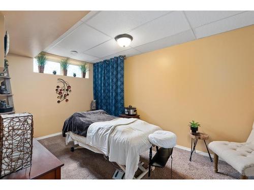 6005 23 Street, Lloydminster, AB - Indoor Photo Showing Bedroom